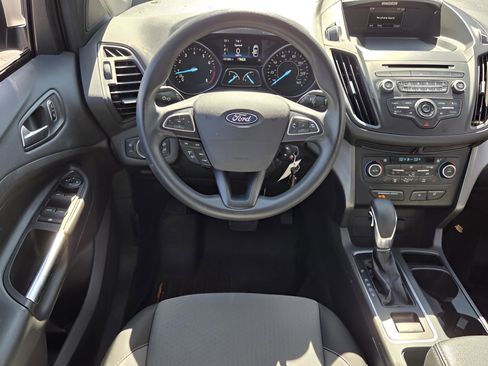 Used 2018 Ford Escape SE image 13