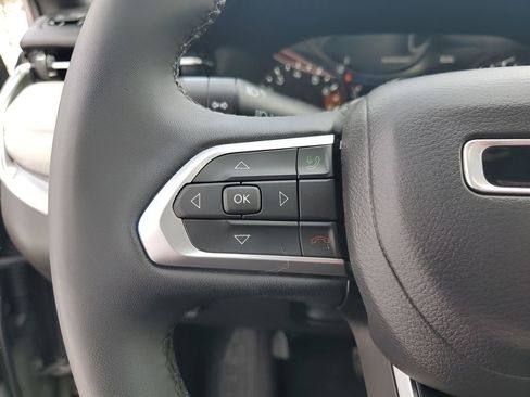 Used 2024 Jeep Compass Limited image 33