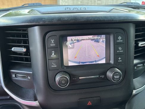 Used 2019 RAM 1500 Big Horn AWD/4WD image 26
