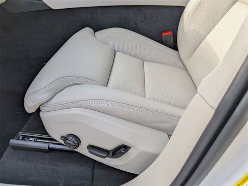 New 2026 Volvo XC90 T8 Ultra w/ Protection Package Premier image 24