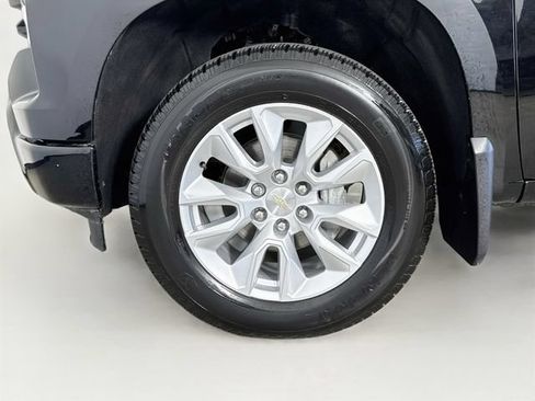 Used 2024 Chevrolet Silverado 1500 Custom AWD/4WD image 30