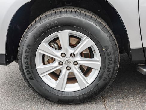 Used 2011 Toyota Highlander 2WD image 27
