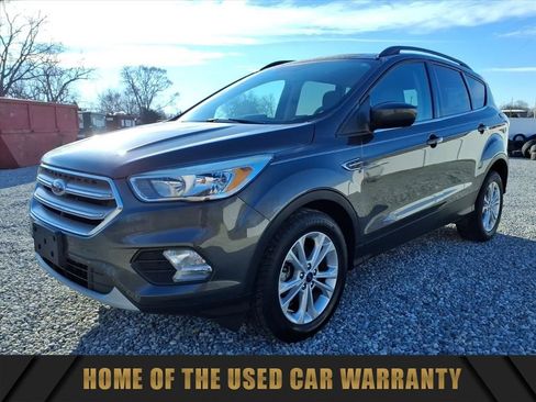 Used 2018 Ford Escape SE FWD image 4