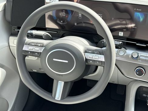 New 2026 Hyundai Elantra Limited FWD image 13