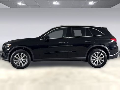 Used 2026 Mercedes-Benz GLC 300 4MATIC image 2