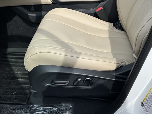 Certified 2026 Acura MDX SH-AWD w/ Technology Package image 11