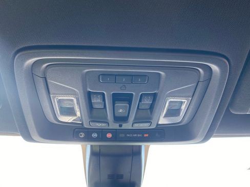 Used 2021 GMC Sierra 1500 AT4 w/ AT4 Premium Package image 22