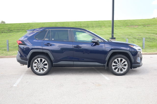 Used 2021 Toyota RAV4 XLE Premium AWD/4WD image 3