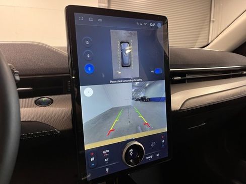 Used 2023 Ford Mustang Mach-E Select image 26