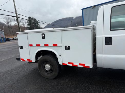 Used 2016 Ford F250 XL w/ Snow Plow Prep Package image 3