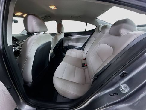 Used 2019 Hyundai Elantra SEL image 22