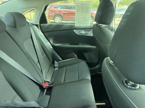 Certified 2024 Kia Forte LXS FWD image 4