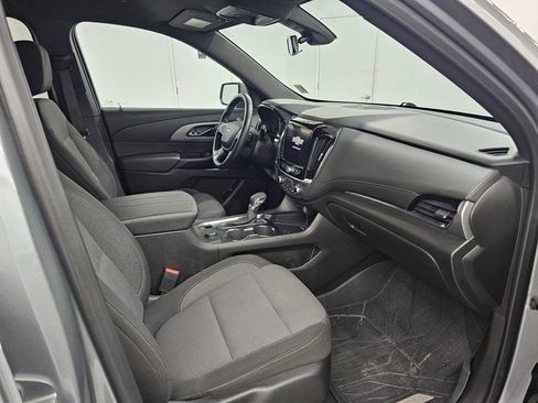 Used 2024 Chevrolet Traverse LT w/ LPO, Floor Liner Package AWD/4WD image 28