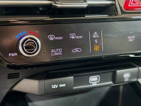 Certified 2024 Kia Niro LX FWD image 15