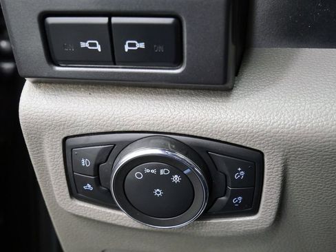 Used 2021 Ford F250 4x4 Crew Cab Super Duty image 25