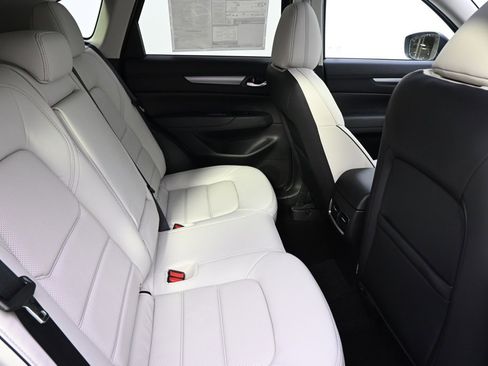 New 2025 MAZDA CX-5 AWD 2.5 S w/ Preferred Package image 18