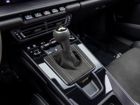 Certified 2022 Porsche 911 GT3 image 41