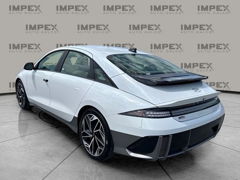 Used 2025 Hyundai Ioniq 6 SEL RWD image 3