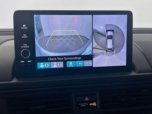 Certified 2025 Honda Pilot TrailSport image 13