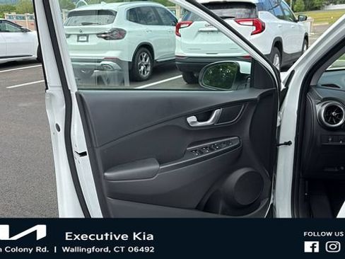 Used 2023 Hyundai Kona SEL FWD image 9