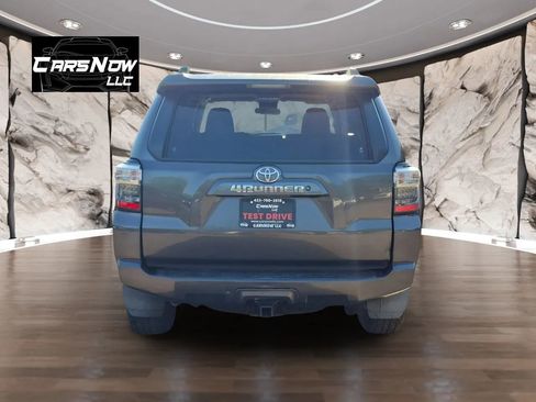 Used 2019 Toyota 4Runner SR5 RWD image 5