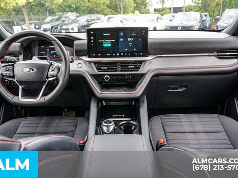 Used 2025 Ford Explorer ST-Line AWD/4WD image 28