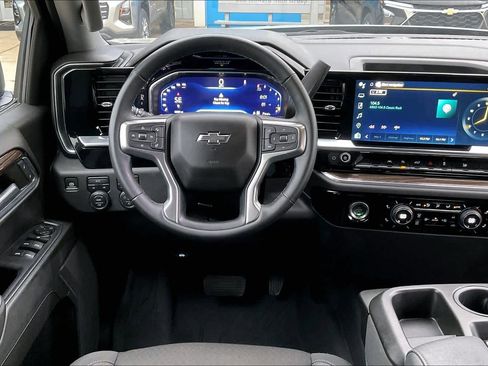Used 2024 Chevrolet Silverado 1500 RST image 7