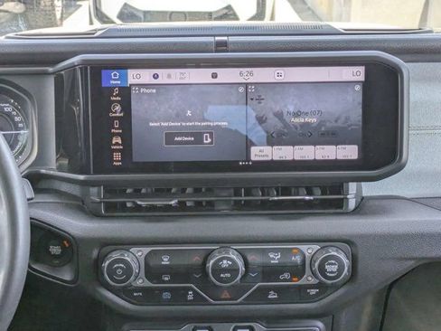 Used 2024 Jeep Wrangler Unlimited AWD/4WD image 18