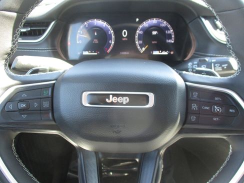 Used 2024 Jeep Grand Cherokee L Laredo w/ Luxury Tech Group I RWD image 16