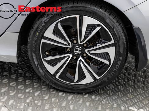 Used 2016 Honda Civic EX-L image 32