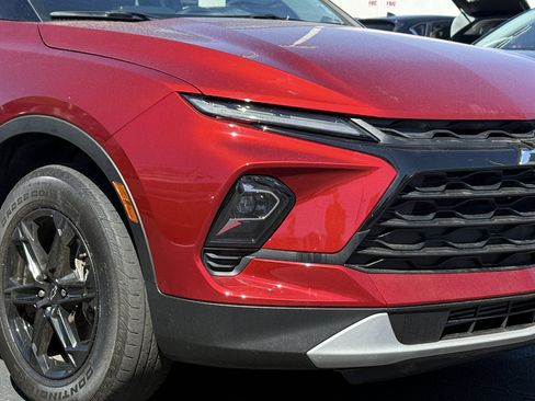 Used 2024 Chevrolet Blazer LT w/ Midnight/Sport Edition FWD image 2