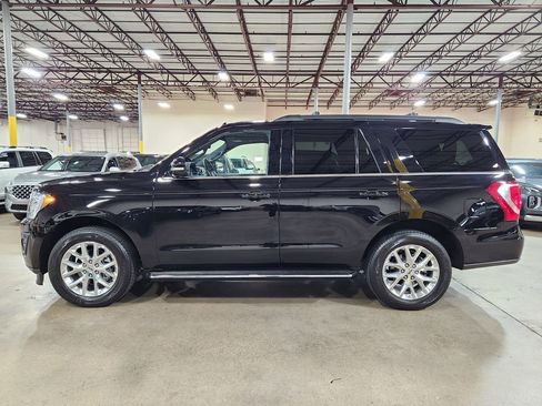 Used 2020 Ford Expedition XLT w/ Equipment Group 202A image 8