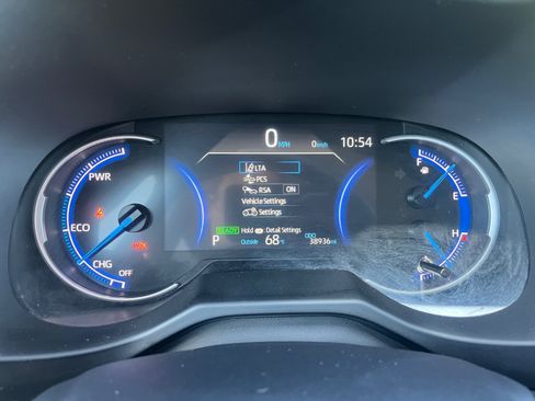 Used 2025 Toyota RAV4 LE AWD/4WD image 13
