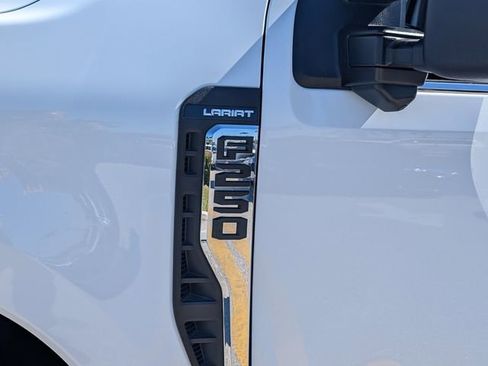 Certified 2024 Ford F250 Lariat w/ Chrome Package image 5
