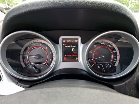Used 2018 Dodge Journey SE w/ Popular Equipment Group FWD image 19