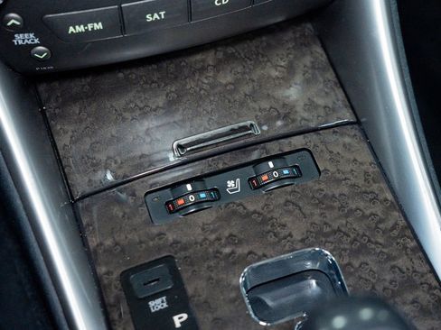 Used 2010 Lexus IS 250C image 36