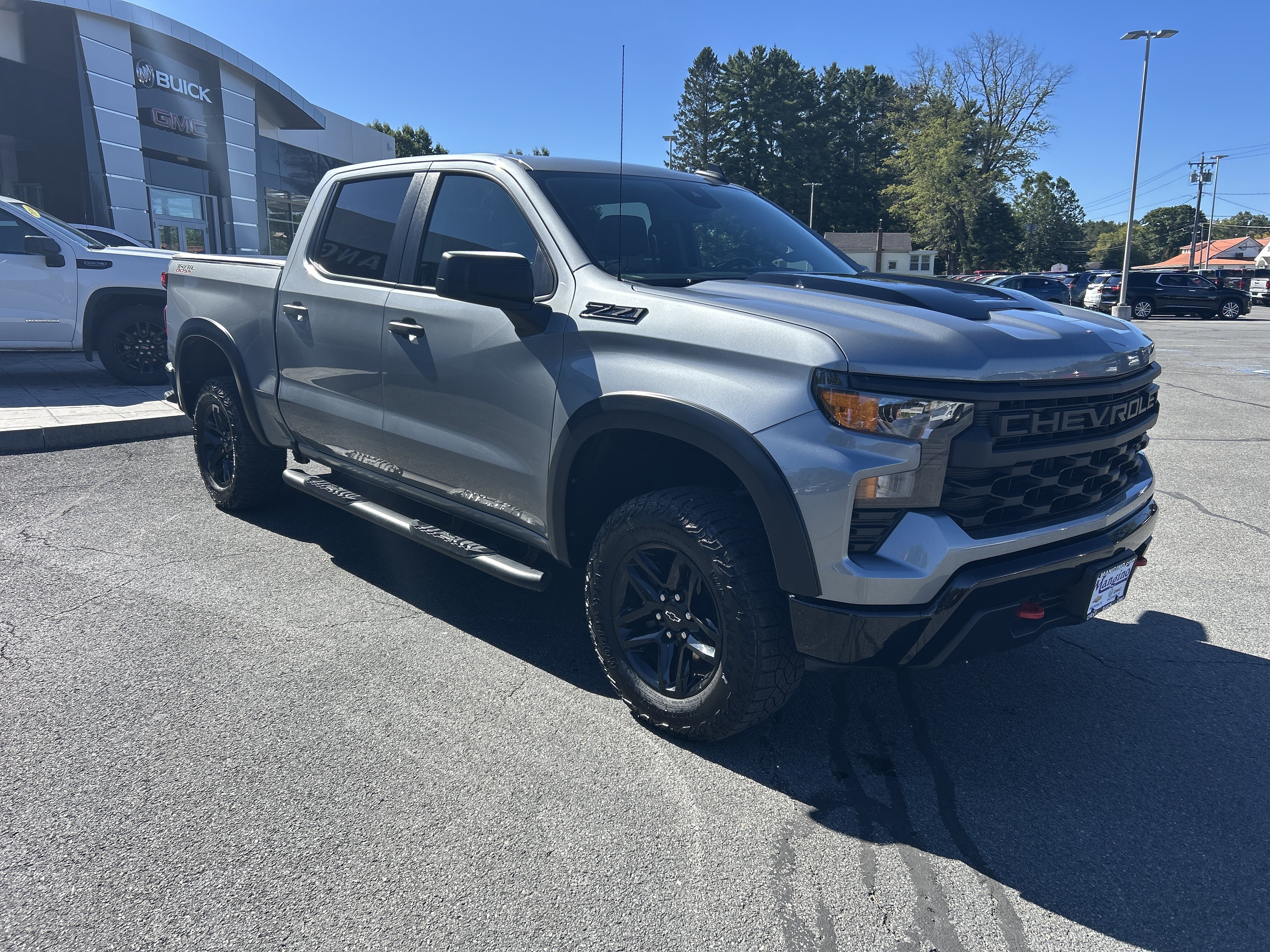 Used 2024 Chevrolet Silverado 1500 Custom Trail Boss w/ LPO, Dark Essentials Package AWD/4WD image 16