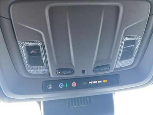 Used 2022 Chevrolet Silverado 1500 RST w/ Z71 Off-Road Package image 31