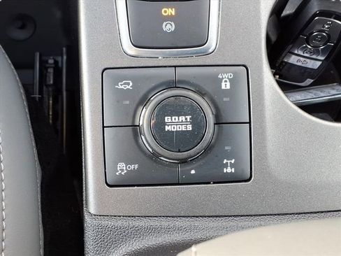 Used 2025 Ford Bronco Sport Badlands image 17