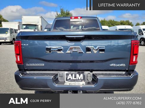 New 2026 RAM 2500 Laramie AWD/4WD image 9
