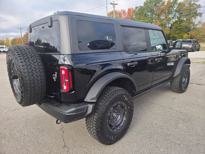 New 2025 Ford Bronco Badlands w/ Sasquatch Package