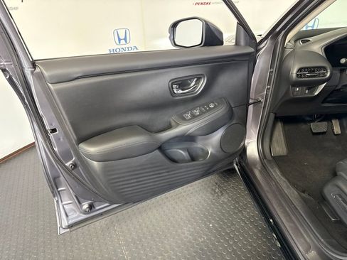 Certified 2024 Honda HR-V EX-L image 14