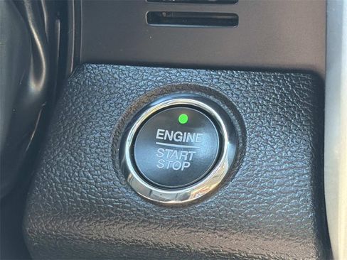 Used 2021 Ford F250 Lariat image 16
