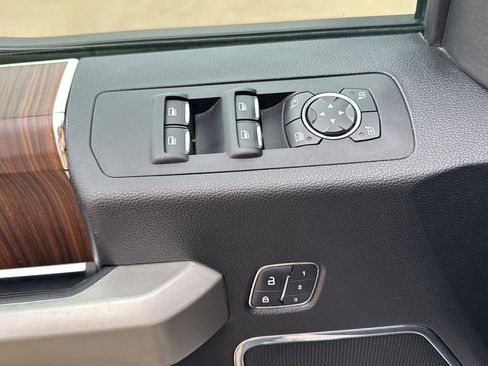 Used 2016 Ford F150 Lariat image 12