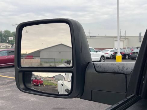 Used 2024 RAM 3500 Tradesman w/ Chrome Appearance Group AWD/4WD image 27