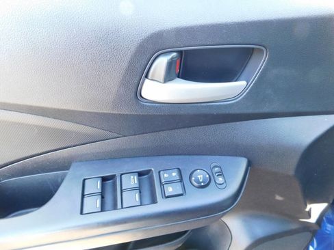 Used 2015 Honda CR-V LX image 18