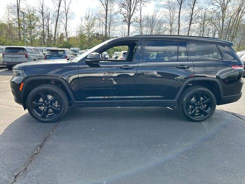 Certified 2023 Jeep Grand Cherokee L Laredo image 4