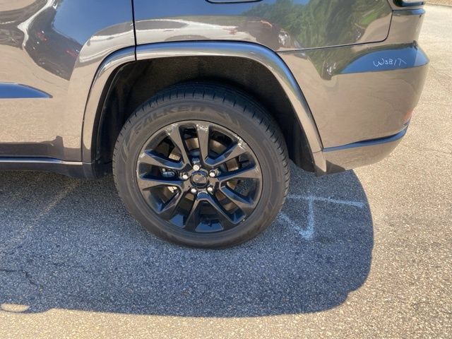 Used 2021 Jeep Grand Cherokee Laredo X AWD/4WD image 13