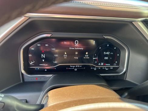 Used 2024 GMC Sierra 2500 Denali w/ Denali Reserve Package AWD/4WD image 29