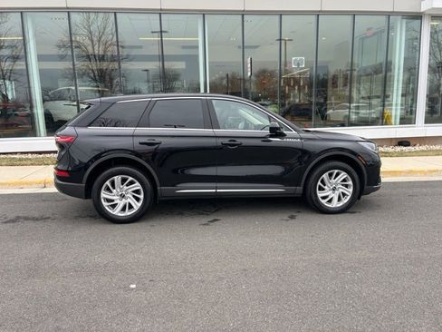 Used 2023 Lincoln Corsair FWD image 9